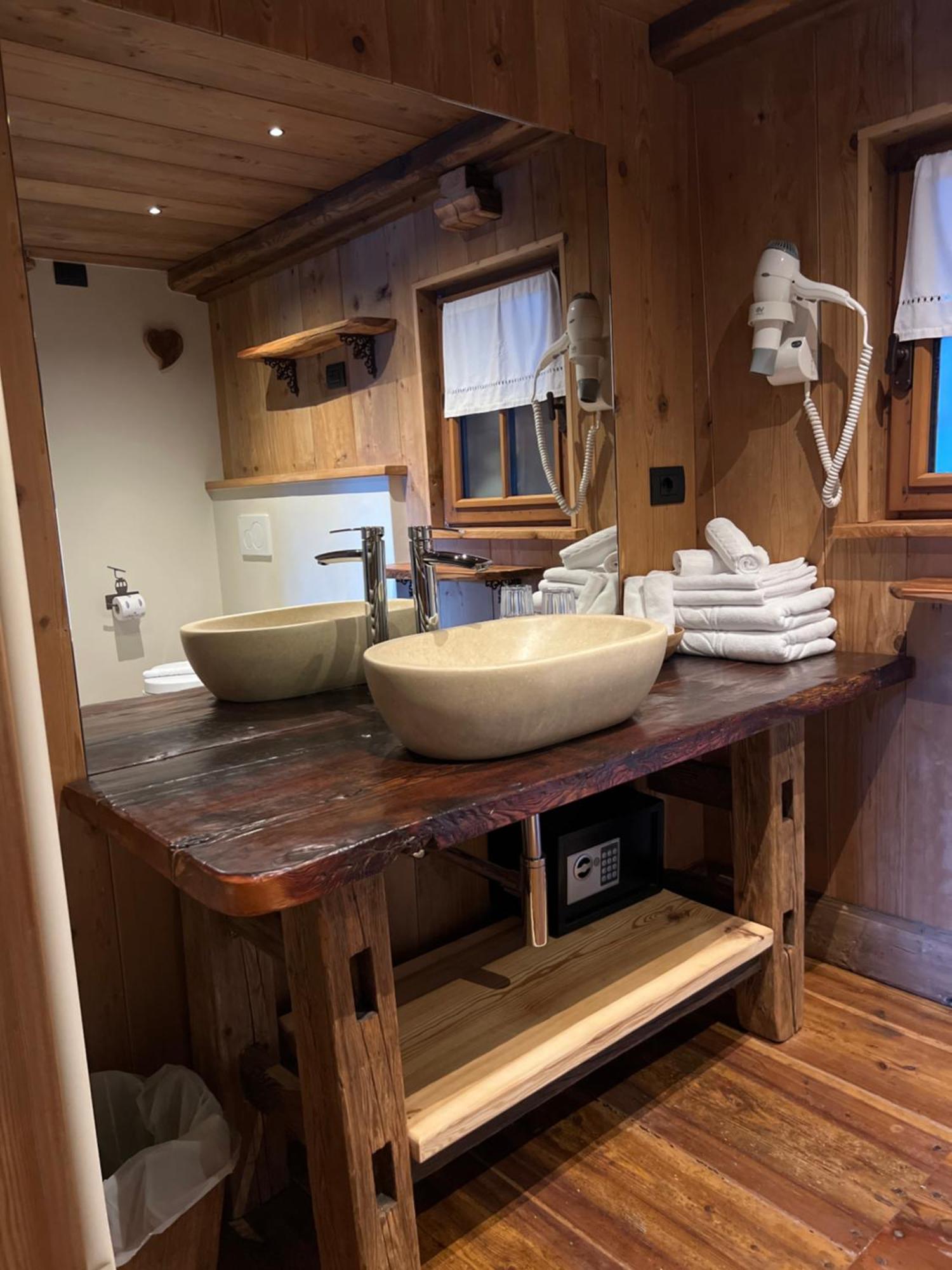 Wongade Hotel Gressoney-la-Trinité Екстериор снимка